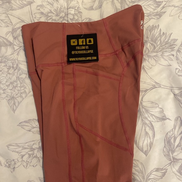 TYC-Til You Collapse Resilient Heart Booty Leggings - Blush Pink - Picture 3 of 4